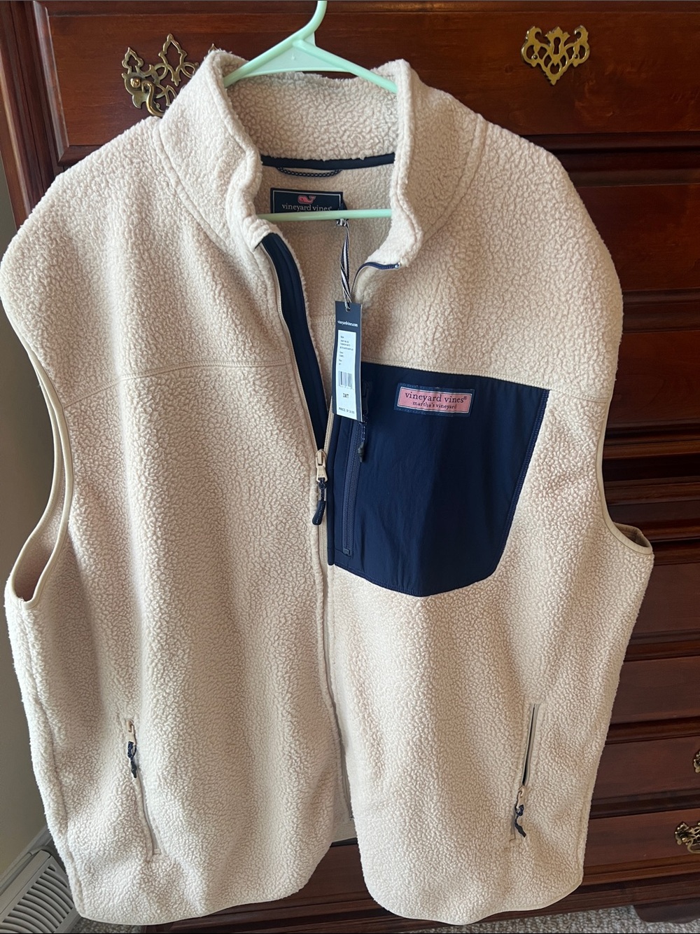 Vineyard Vines Cream Sherpa Vest with Navy Chest Pocket